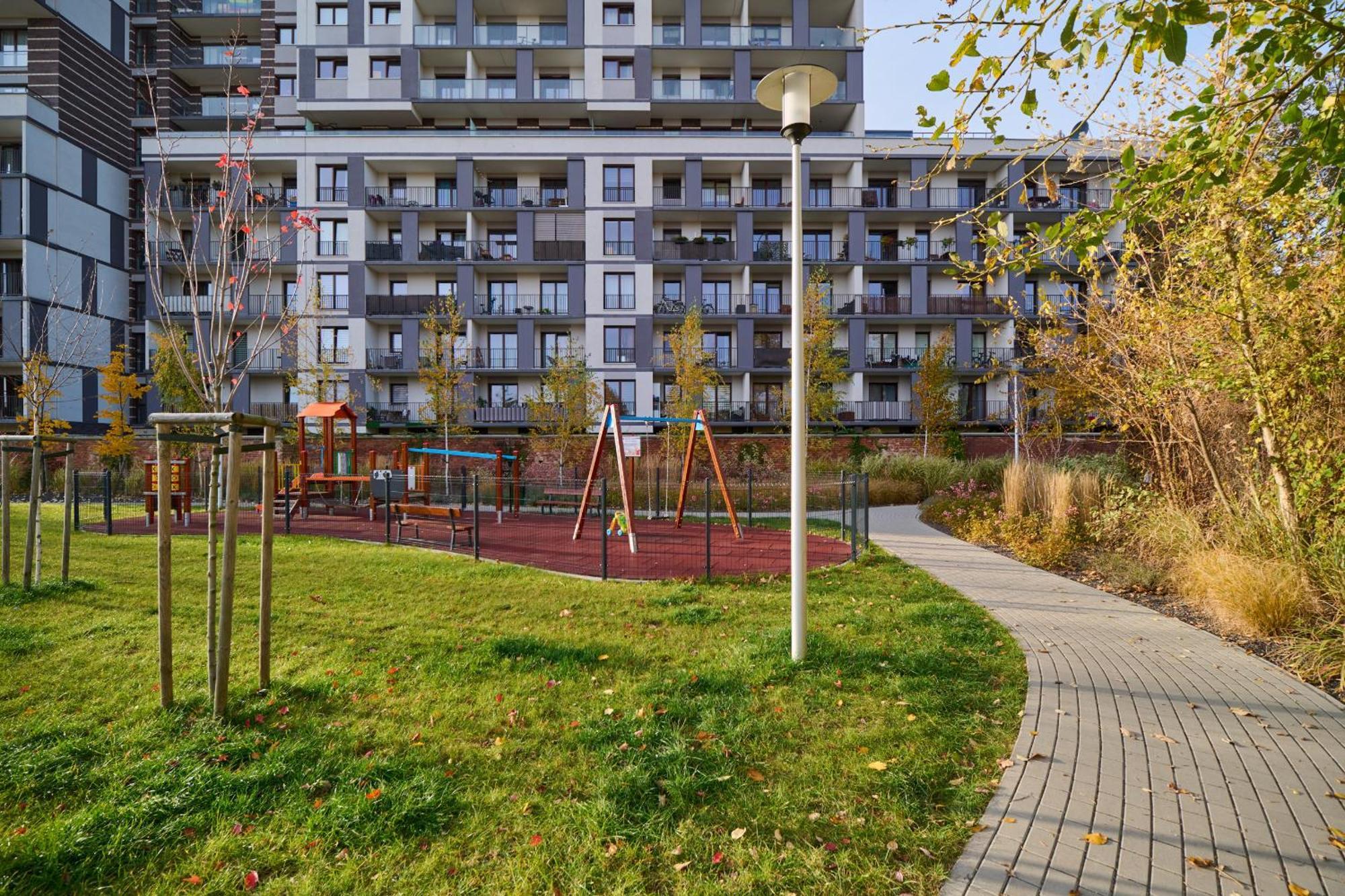 Comfortable Apartment Krakowska Wroclaw With Free Parking By Noclegi Renters Bagian luar foto